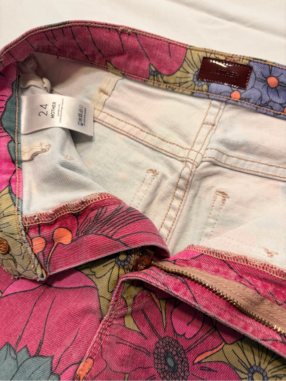 MOTHER The Patch Pocket Insider Flood Psychic Floral Crop Jeans 24 - Picture 4 of 10